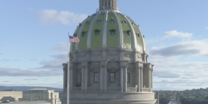 As the Midterm Heats Up, Democrats Look to End 32-year Statehouse Drought